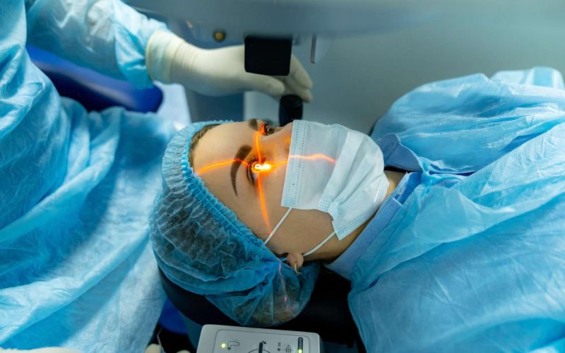 Laserowa korekcja wzroku – kiedy warto zdecydować się na taki zabieg?