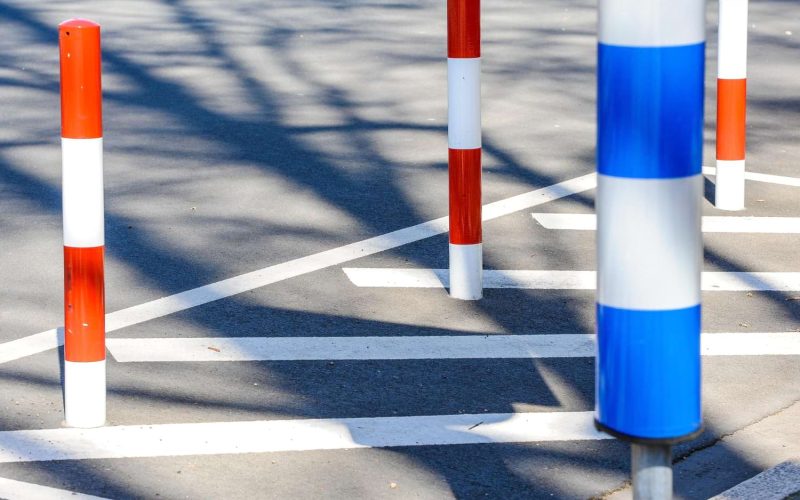 Bezpieczeństwo pieszych i kierowców: Kluczowe aspekty ruchu drogowego